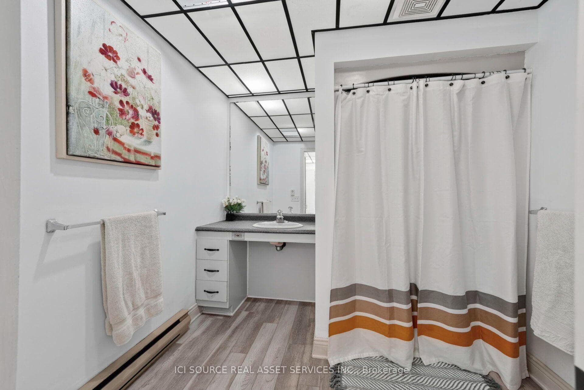 1215 Princess Street photo 22