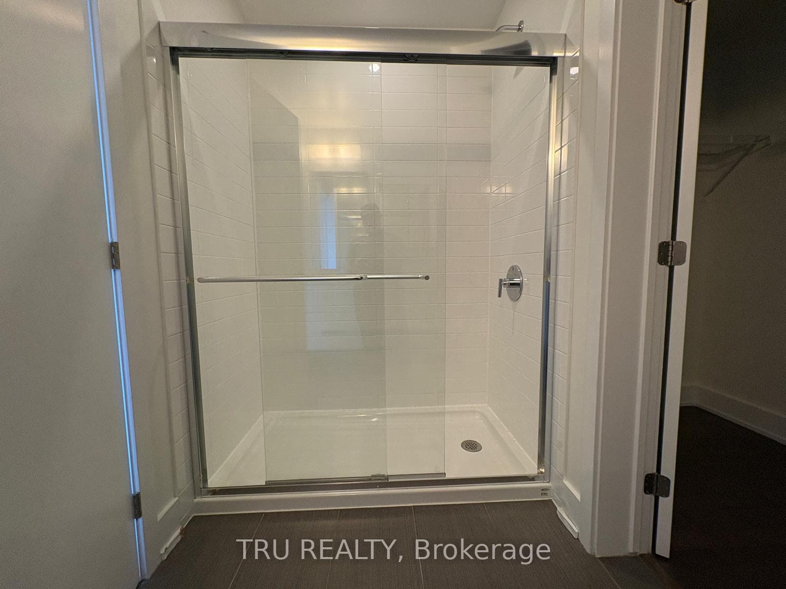 108 Richmond Road Unit 607 photo 25