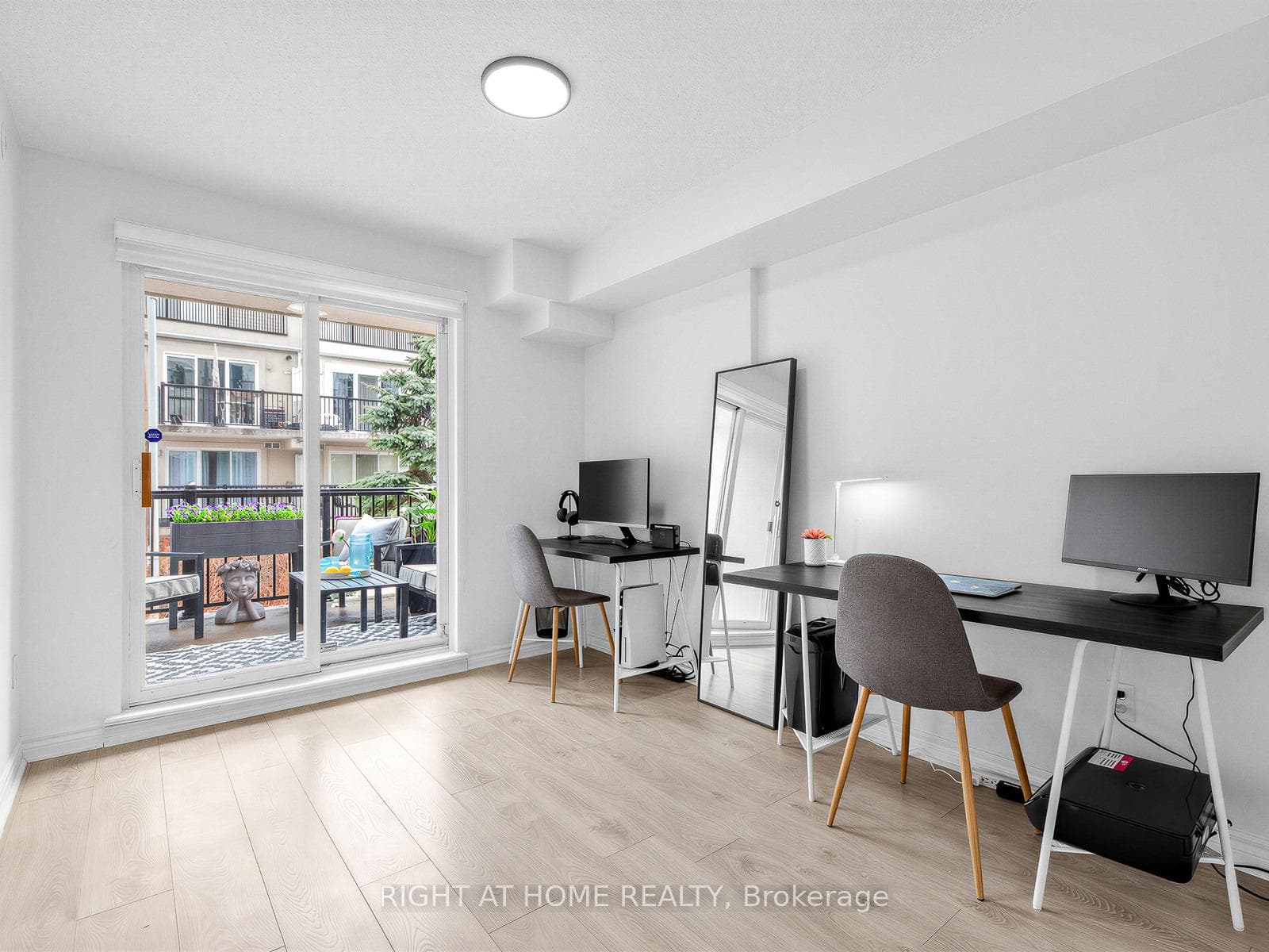 65 George Appleton Way Unit 2085 photo 16