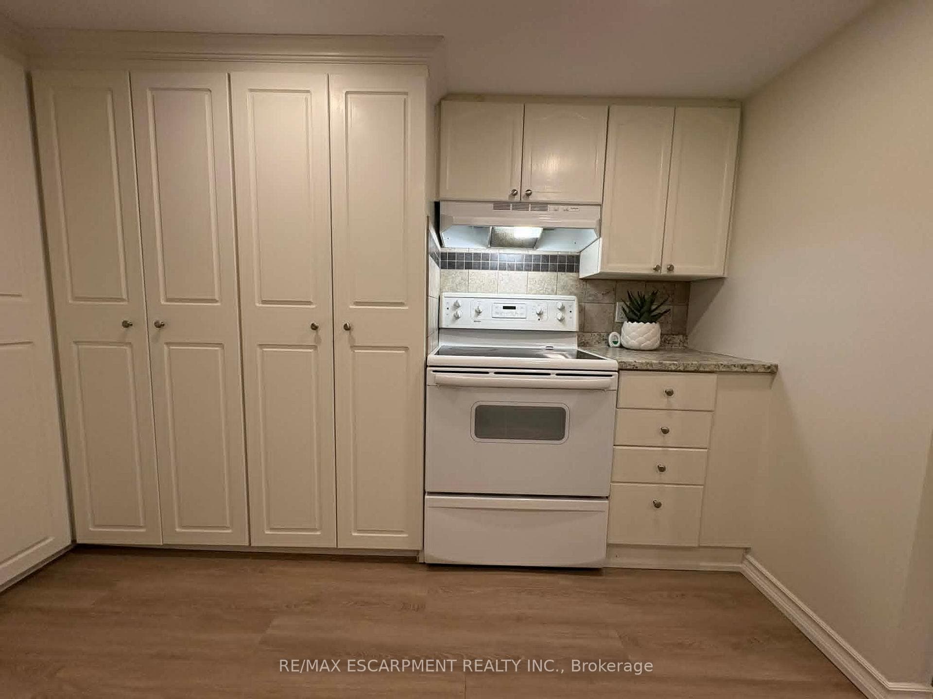 29 East 41st Street Unit Lower photo 17