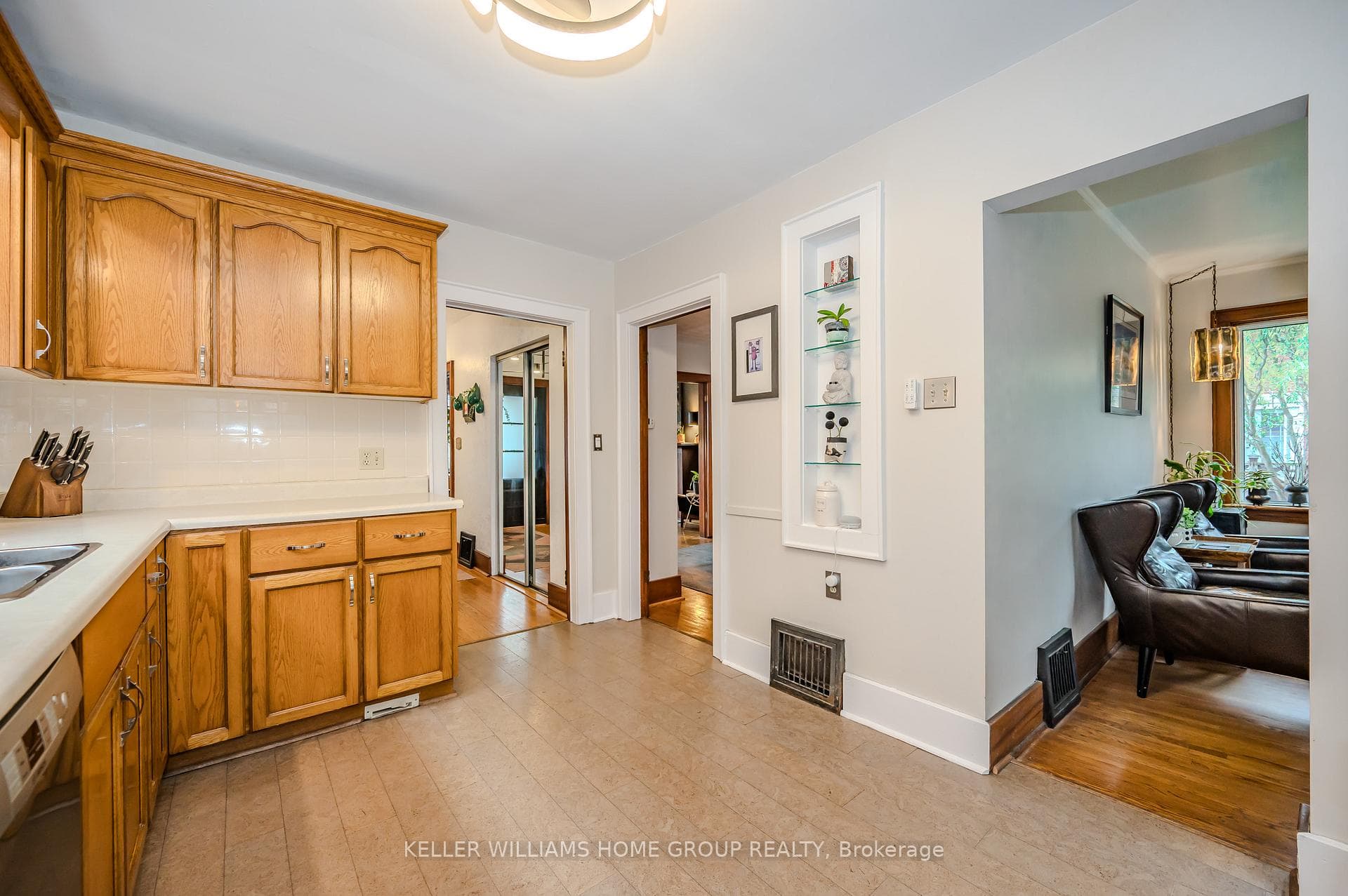 20 Mac Avenue photo 13