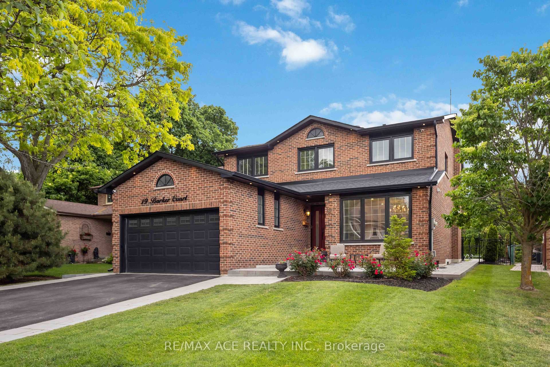 19 Barker Court photo 2