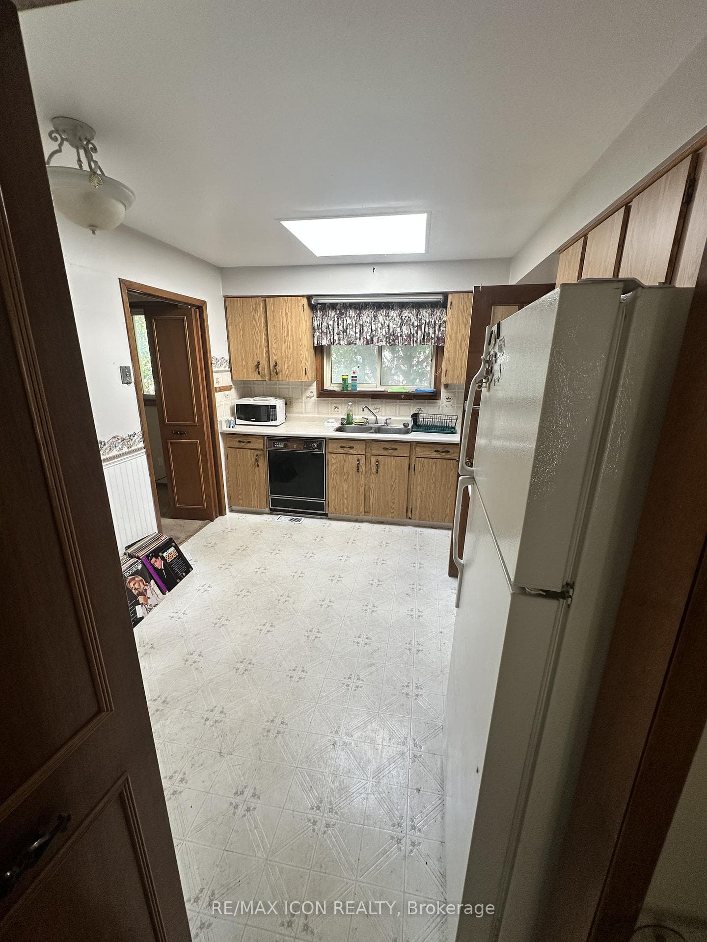 114 Archer Crescent photo 15