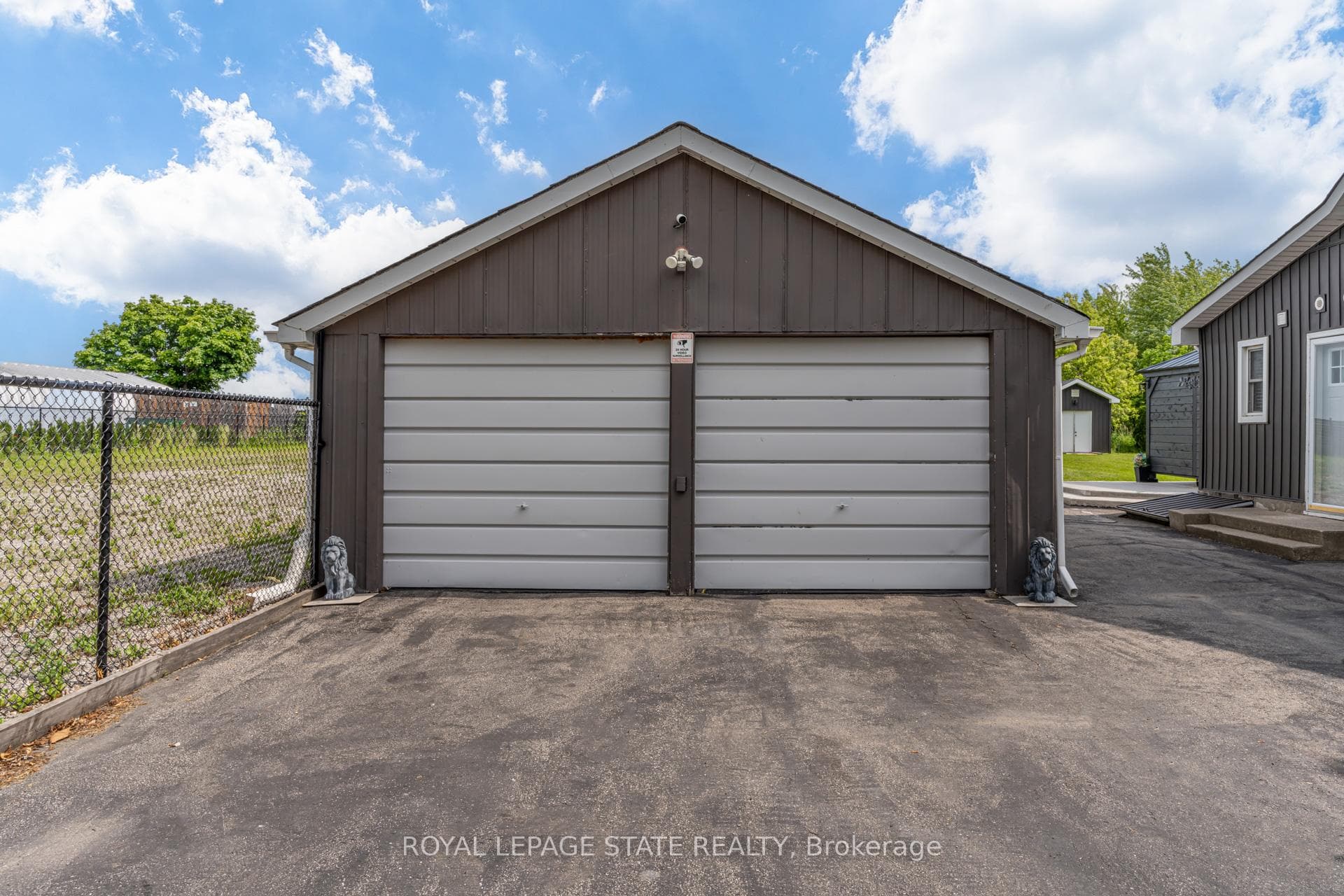 9056 Airport Road photo 41