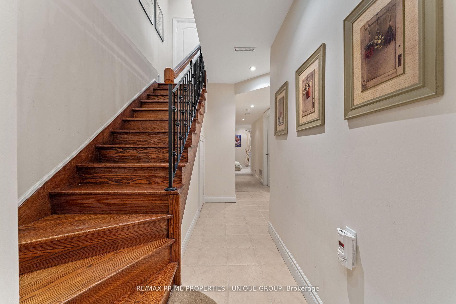276 Greenfield Avenue photo 31