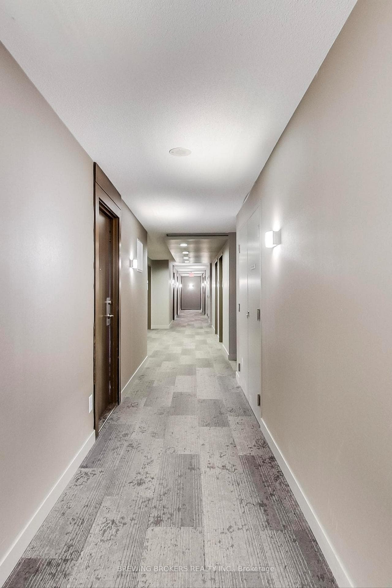 135 Village Green Square Unit 3419 photo 7