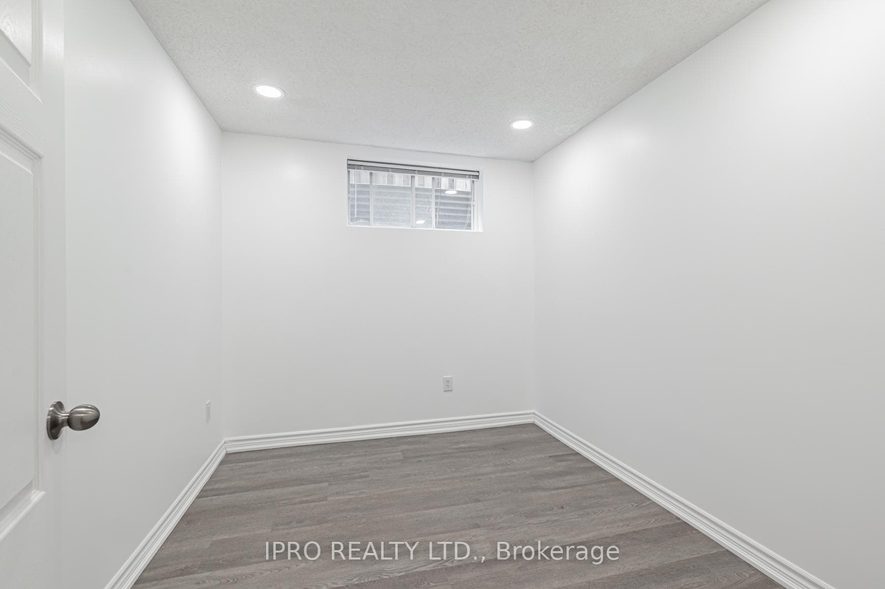 27 Danby Avenue Unit 1 photo 8