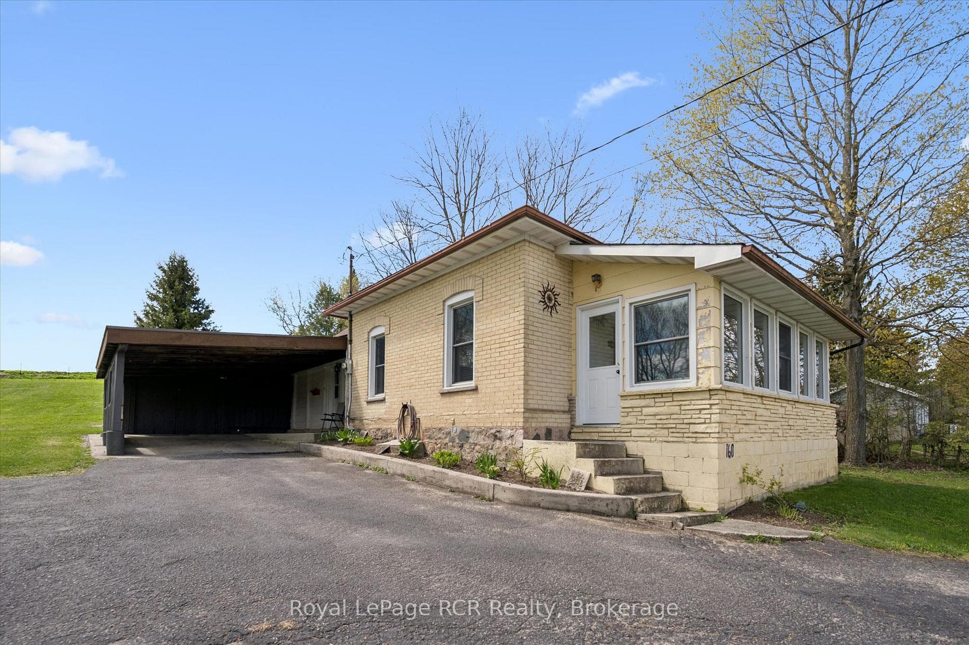 160 Murphy Street photo 11