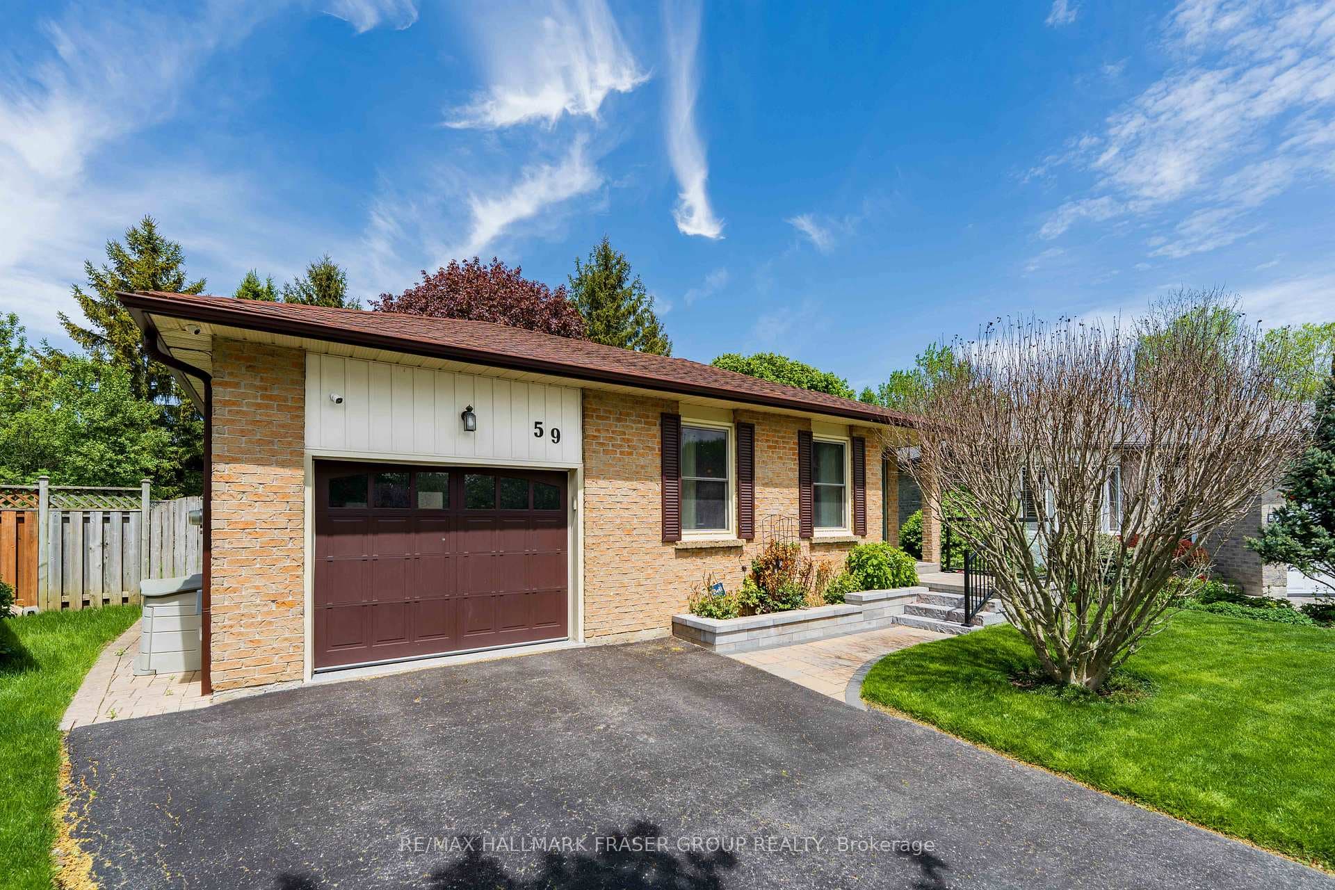 59 Regency Crescent photo 33