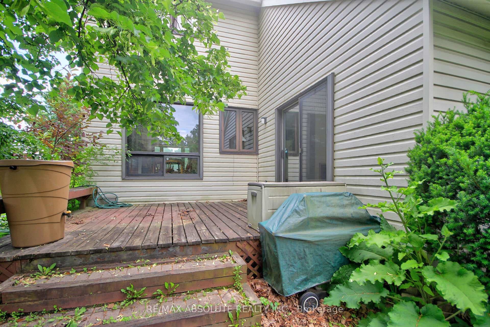32 Sage Crescent photo 36