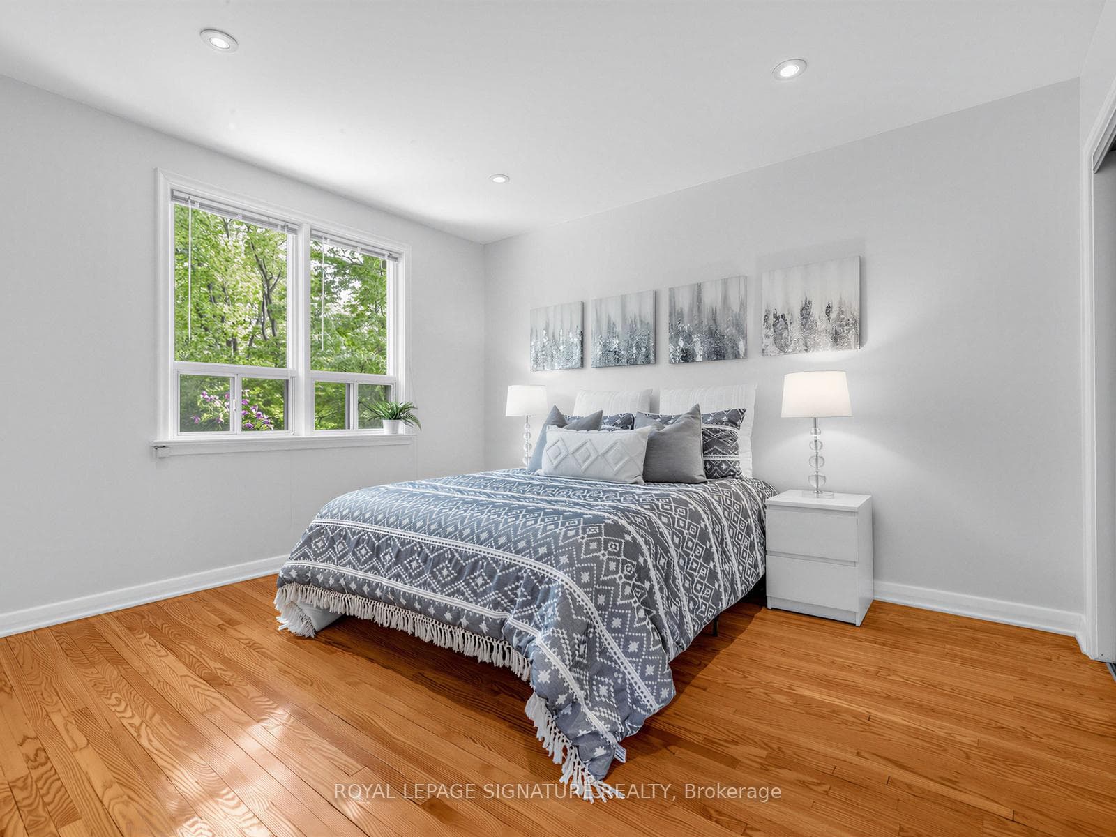 46 Plateau Crescent photo 20