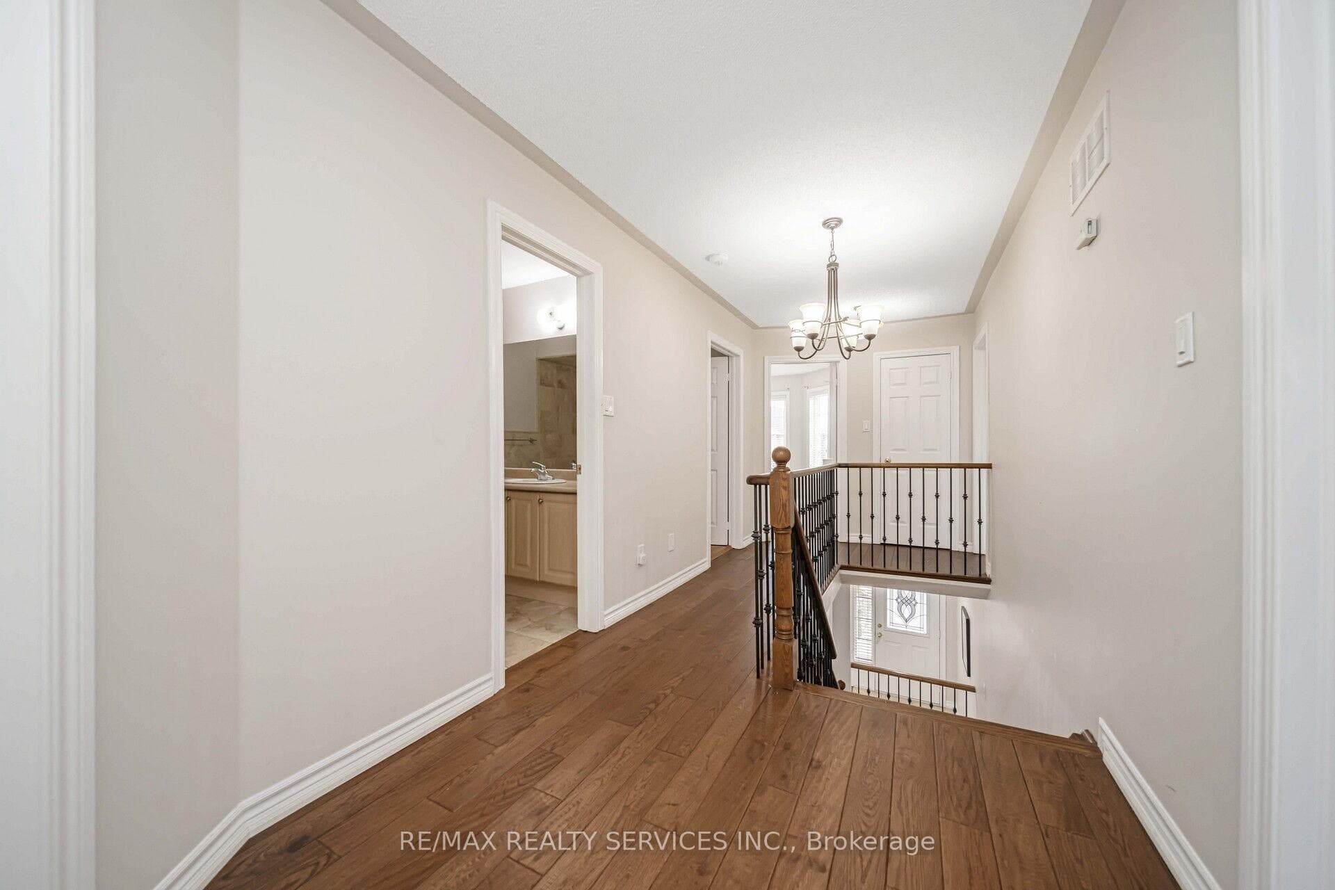 8 Echoridge Drive photo 21