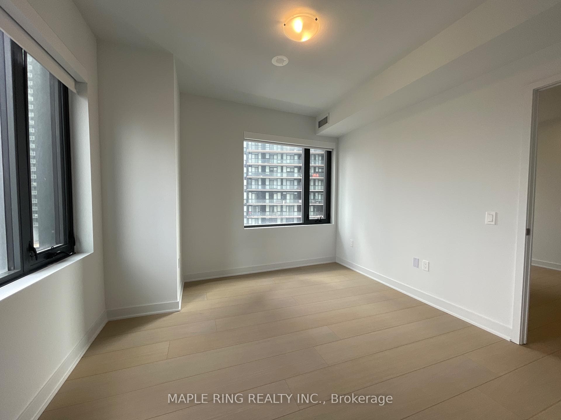 2920 Highway 7 Road Unit 505 photo 10
