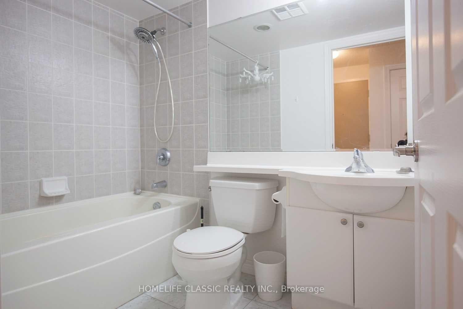 763 Bay Street Unit 1107 photo 9