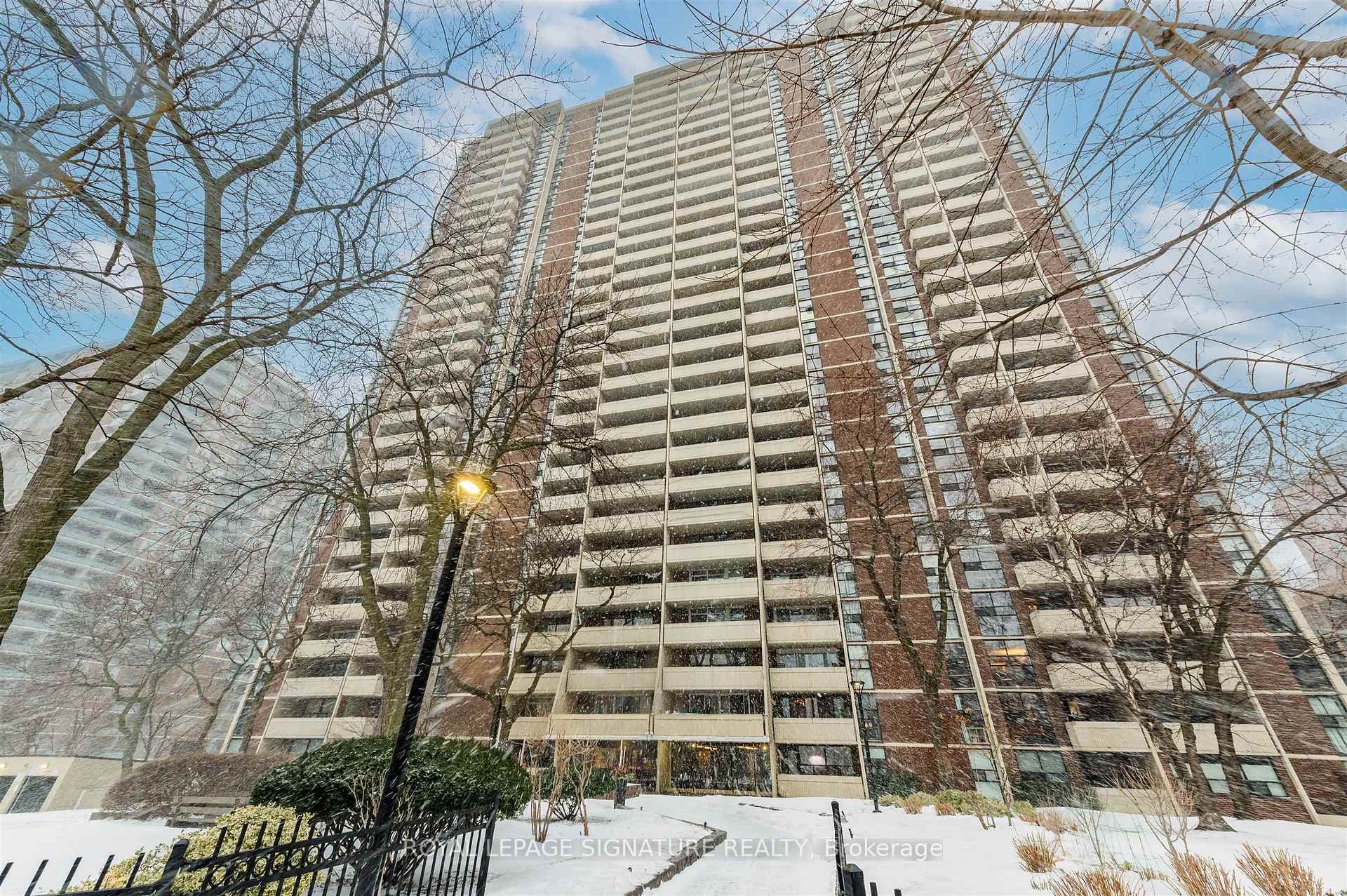 40 Homewood Avenue Unit 2108 photo 1