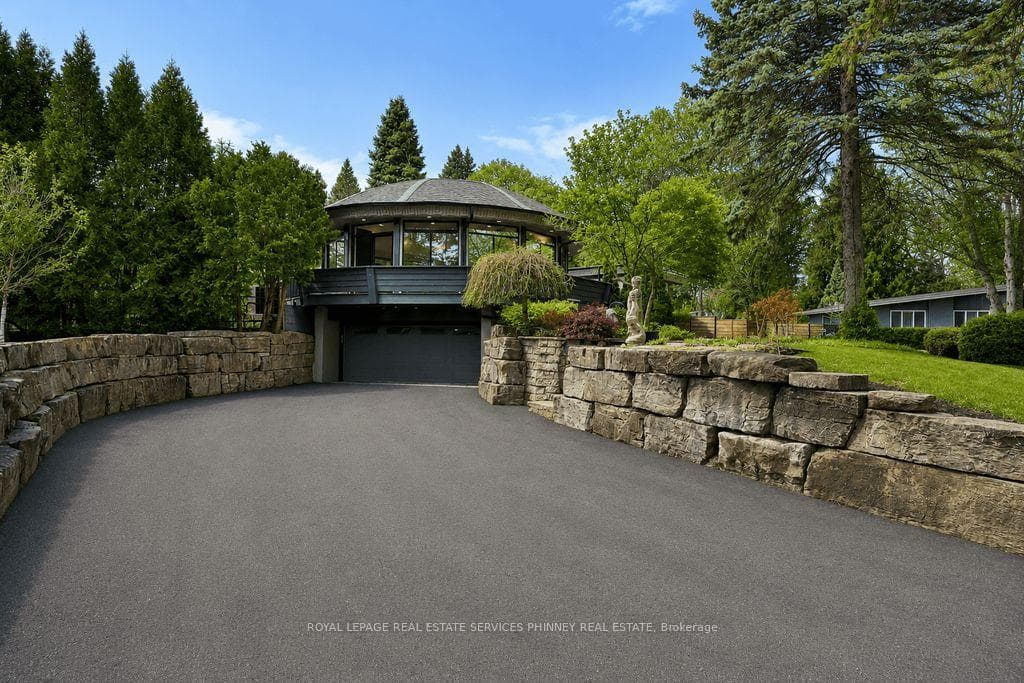1352 Nocturne Court photo 1