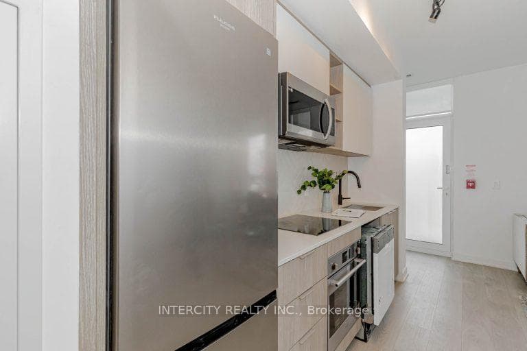 36 Zorra Street Unit 114 photo 21