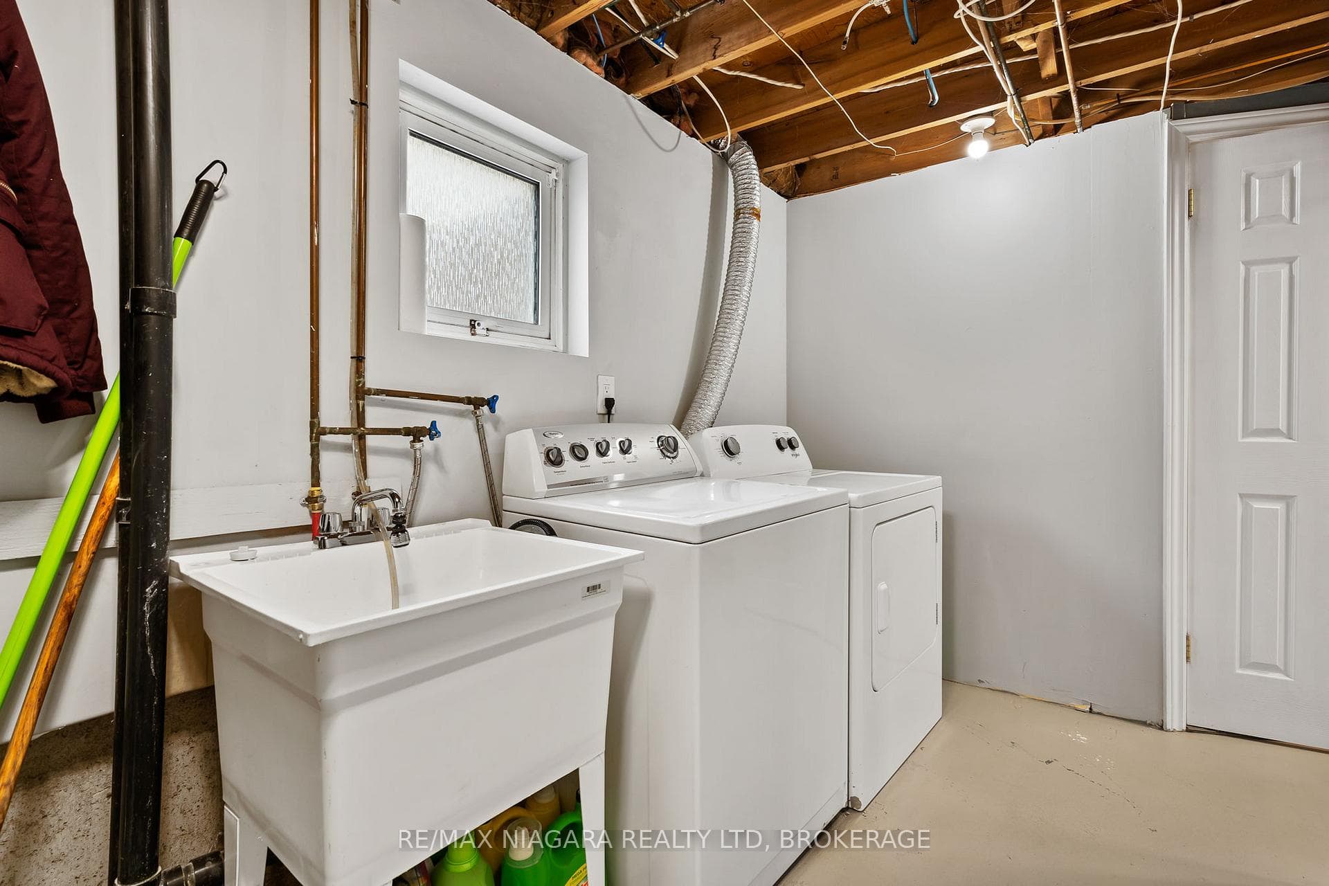21 Dundee Drive photo 19