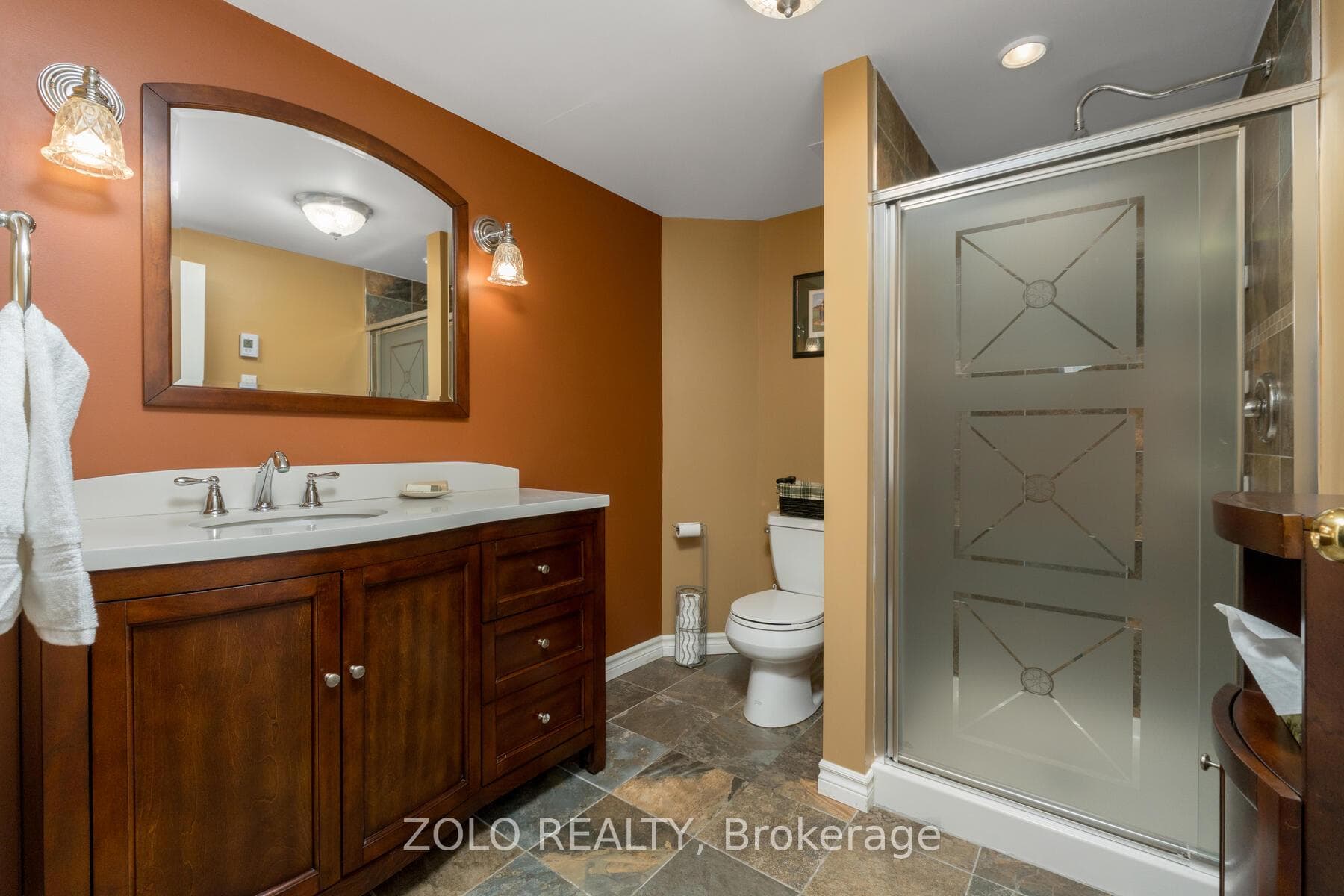 Updated 3 pce bathroom with heated floors