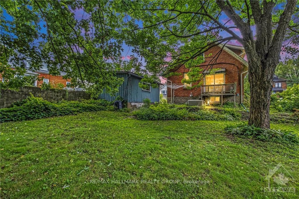 418 KING Street photo 30