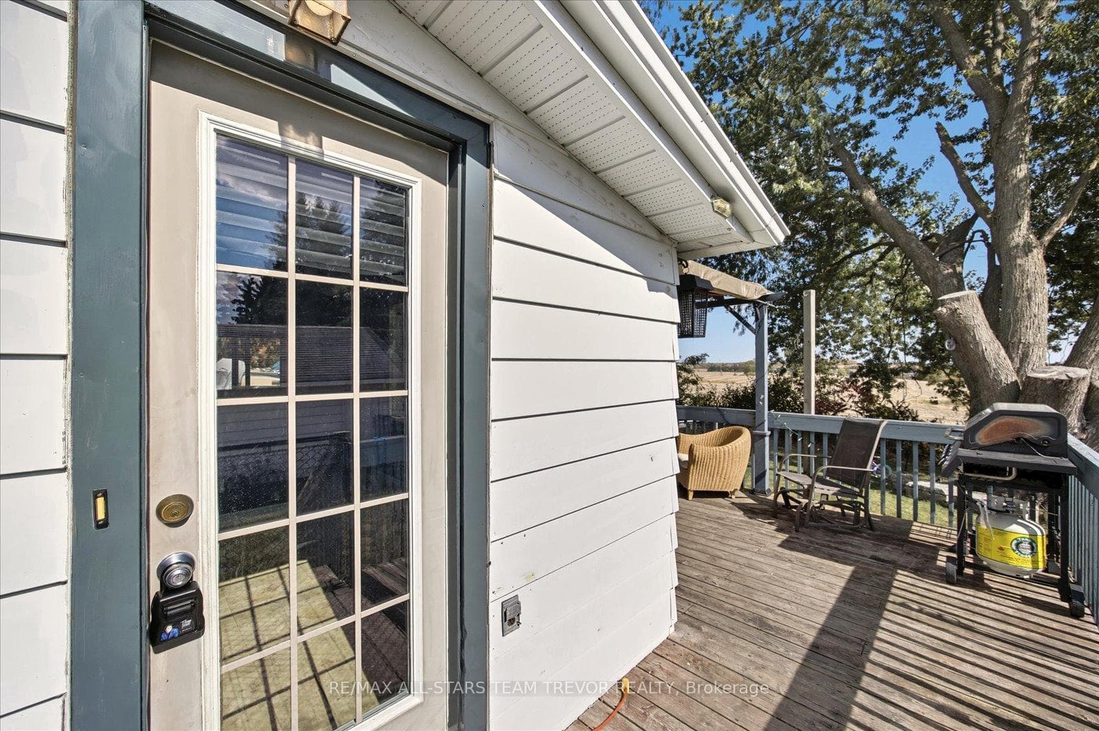 169 The Queensway N/A photo 23