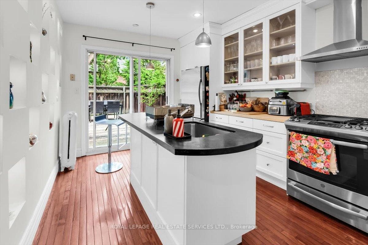 88 Pricefield Road Unit 2 photo 8