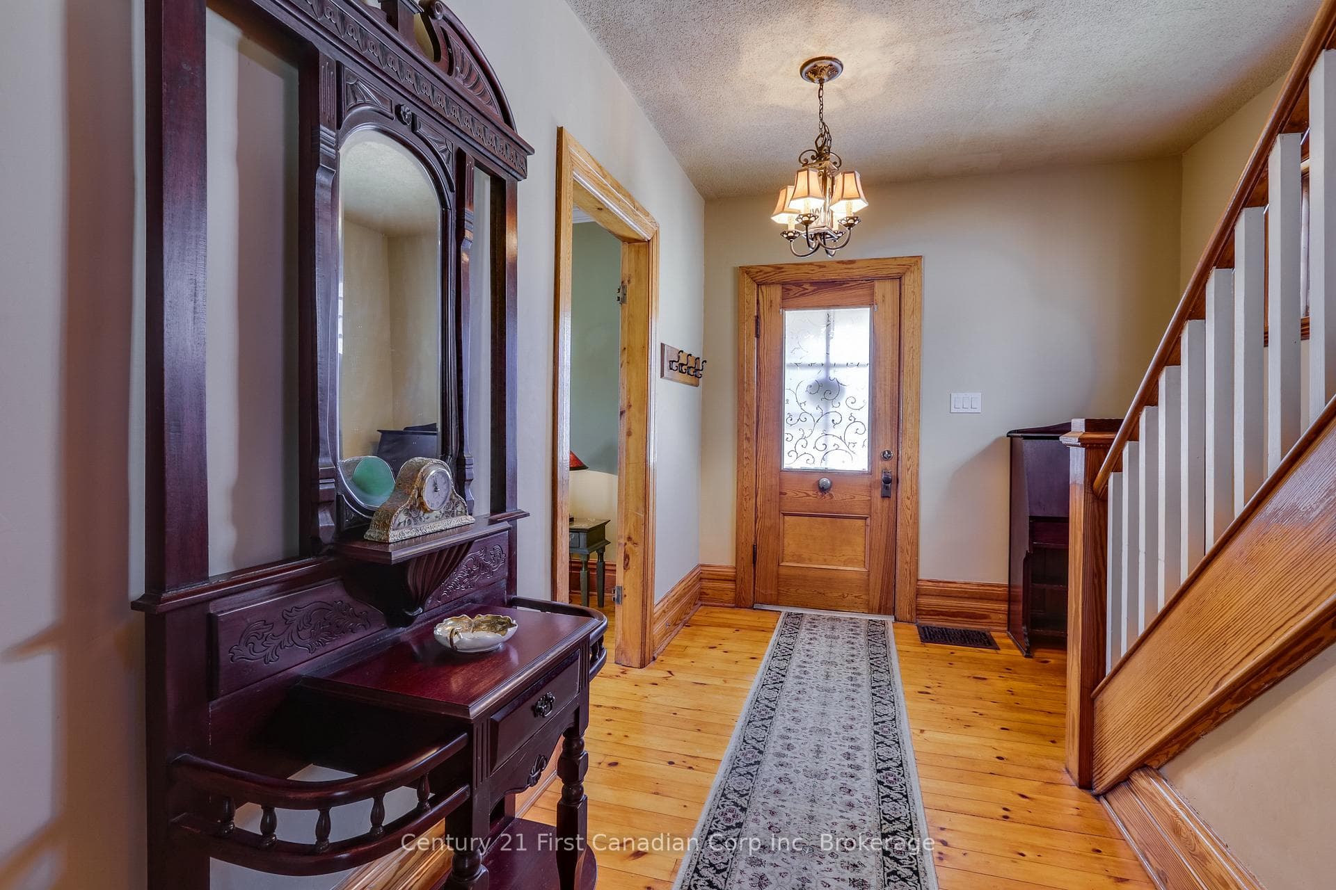 128 Washington Street photo 8