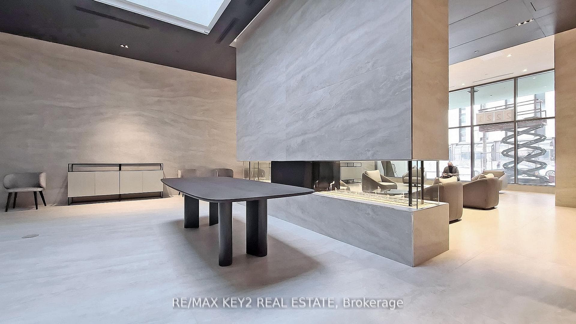 2221 Yonge Street Unit 4010 photo 22