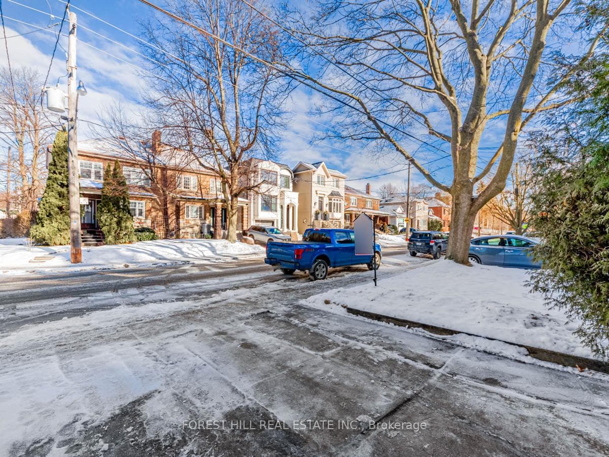 355 Belsize Drive photo 3
