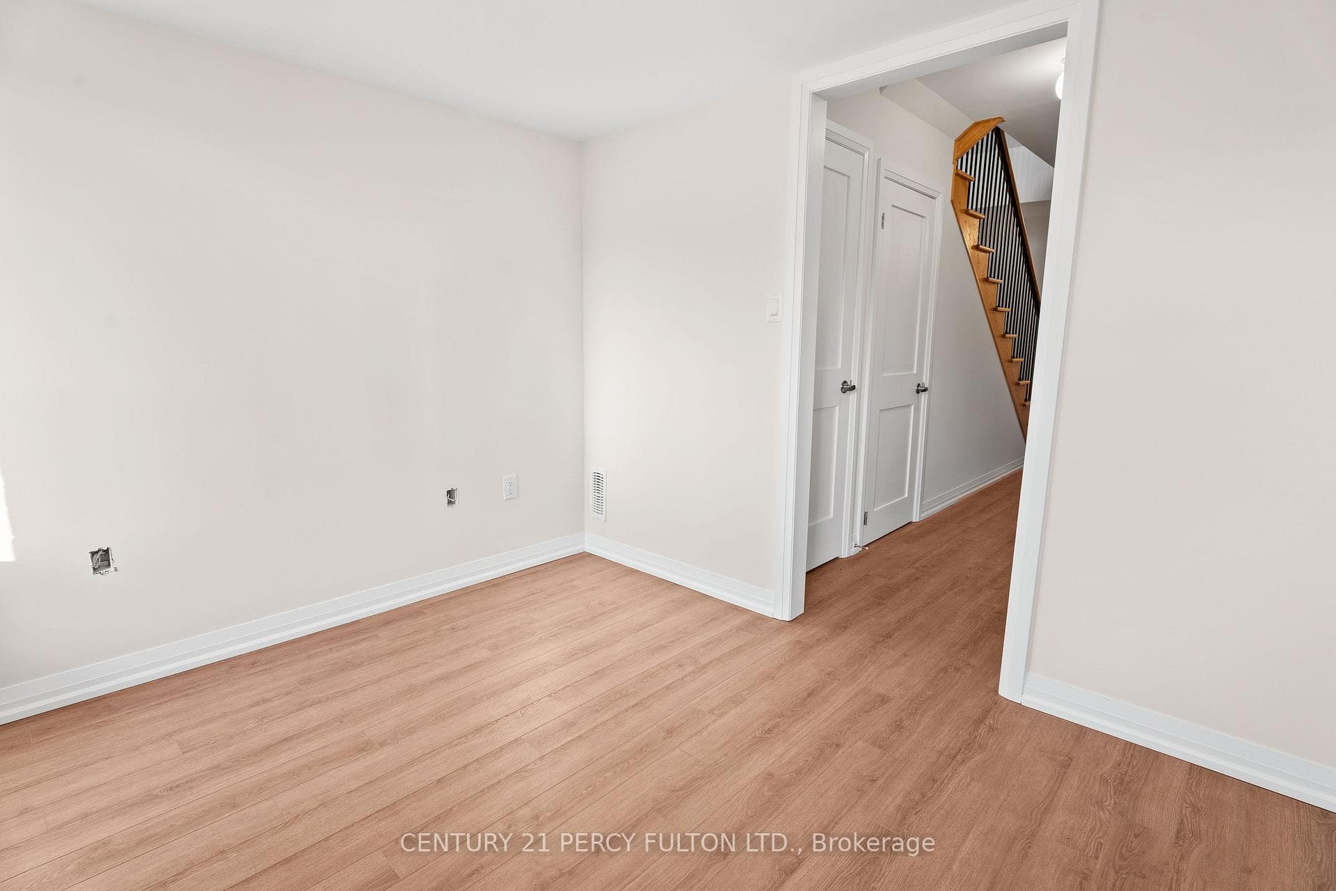 26 Coote Court photo 5