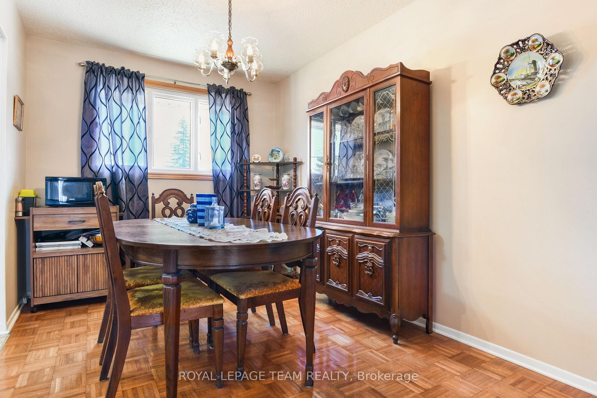 1451 Charlebois Avenue photo 6