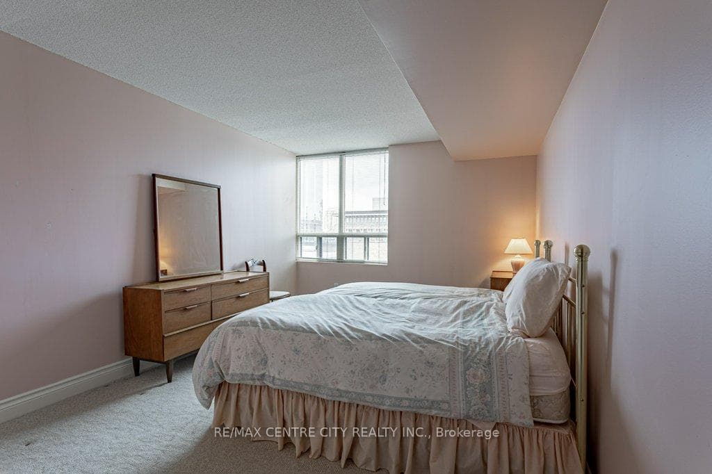 7 Picton Street Unit 602 photo 20