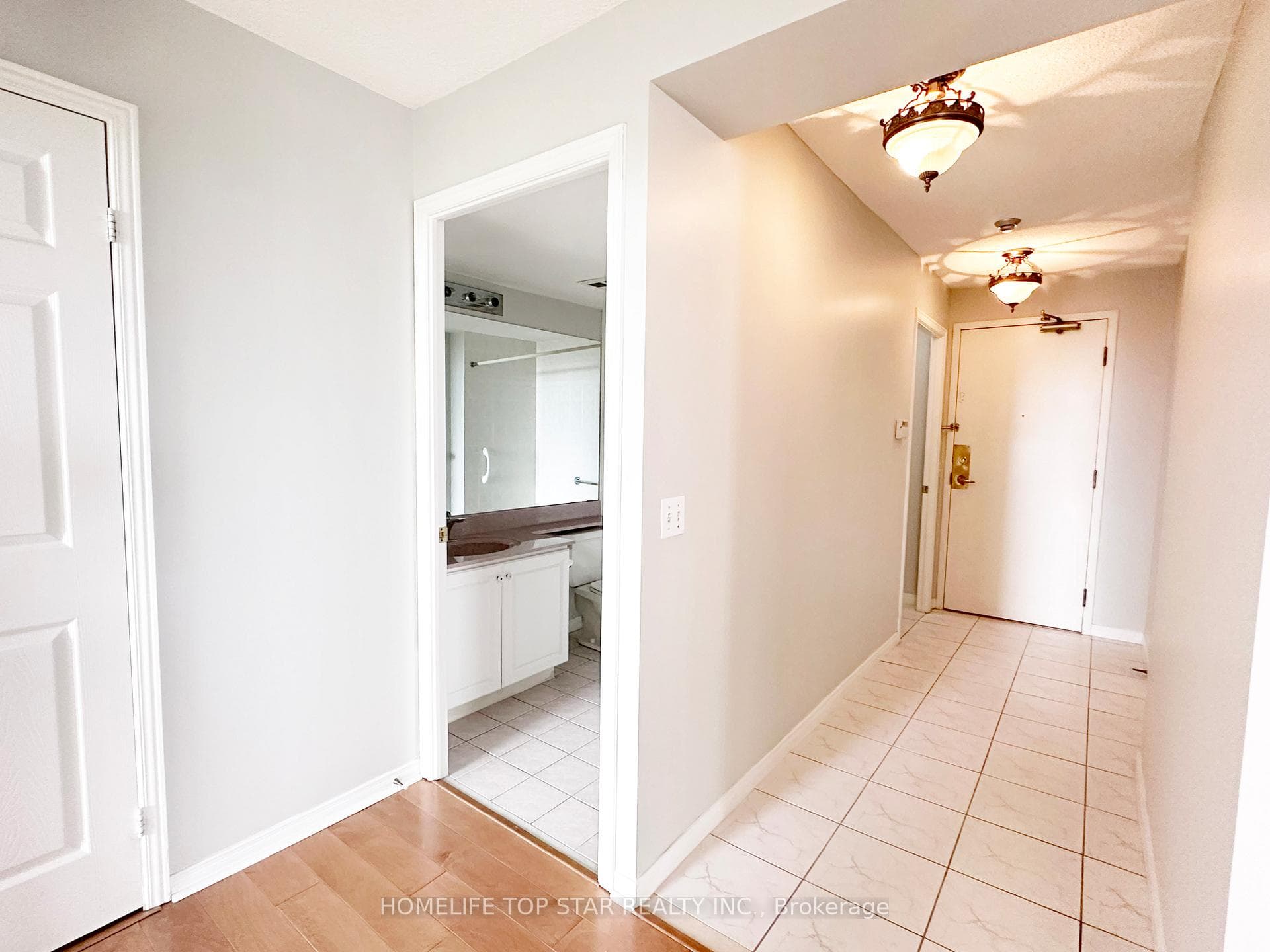 5001 Finch Avenue Unit 1211 photo 3