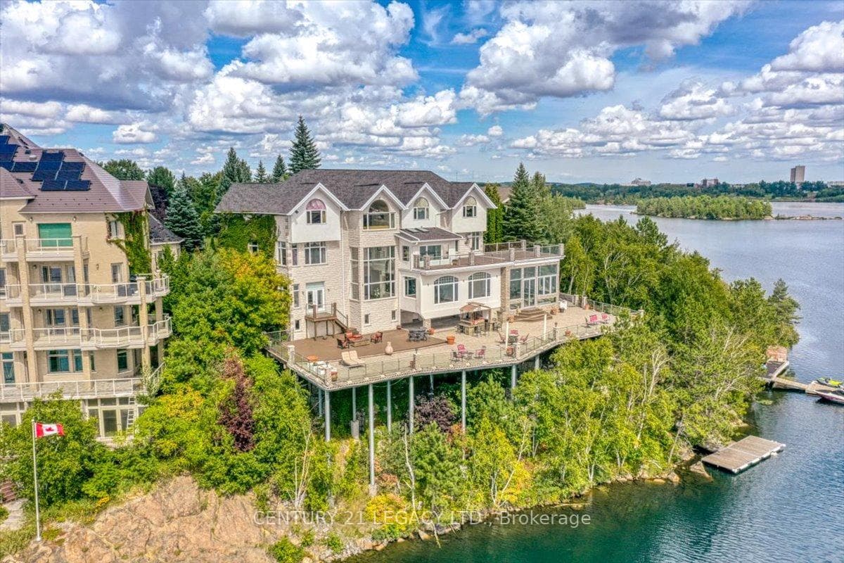 376 Maki Avenue photo 40
