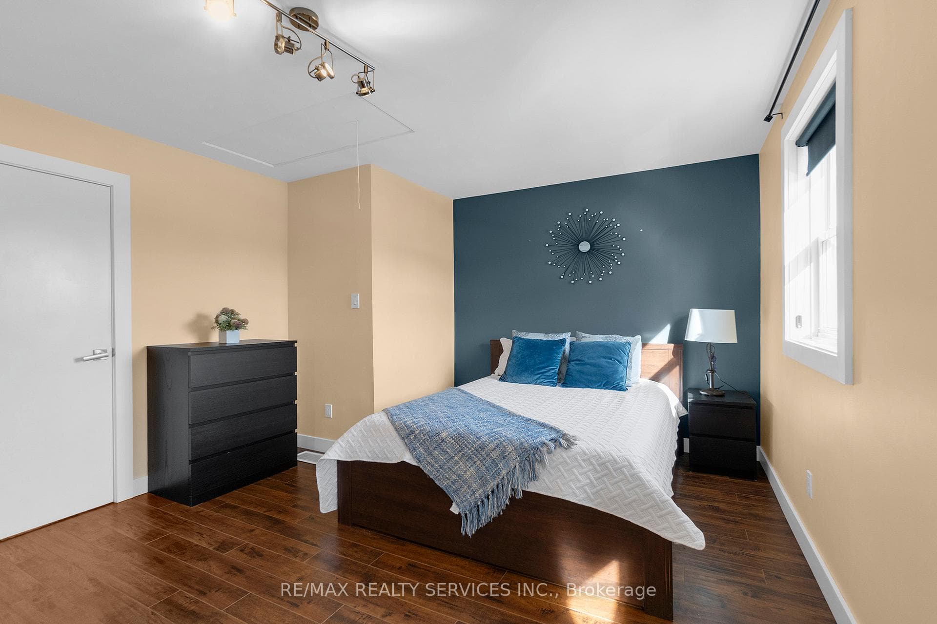 6 Morley Crescent photo 18