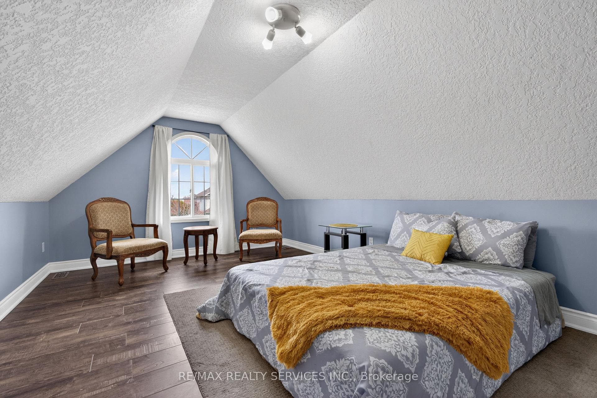 70 Hunter Road photo 37