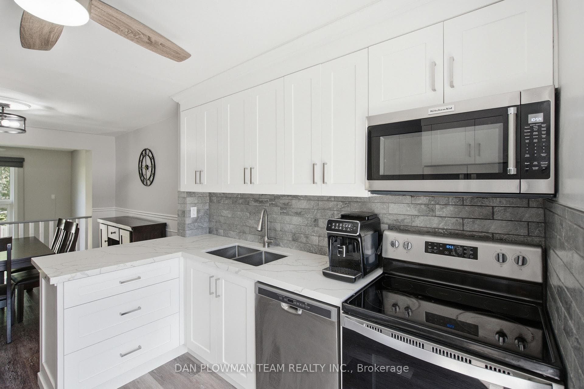 350 Camelot Court Unit 45 photo 4