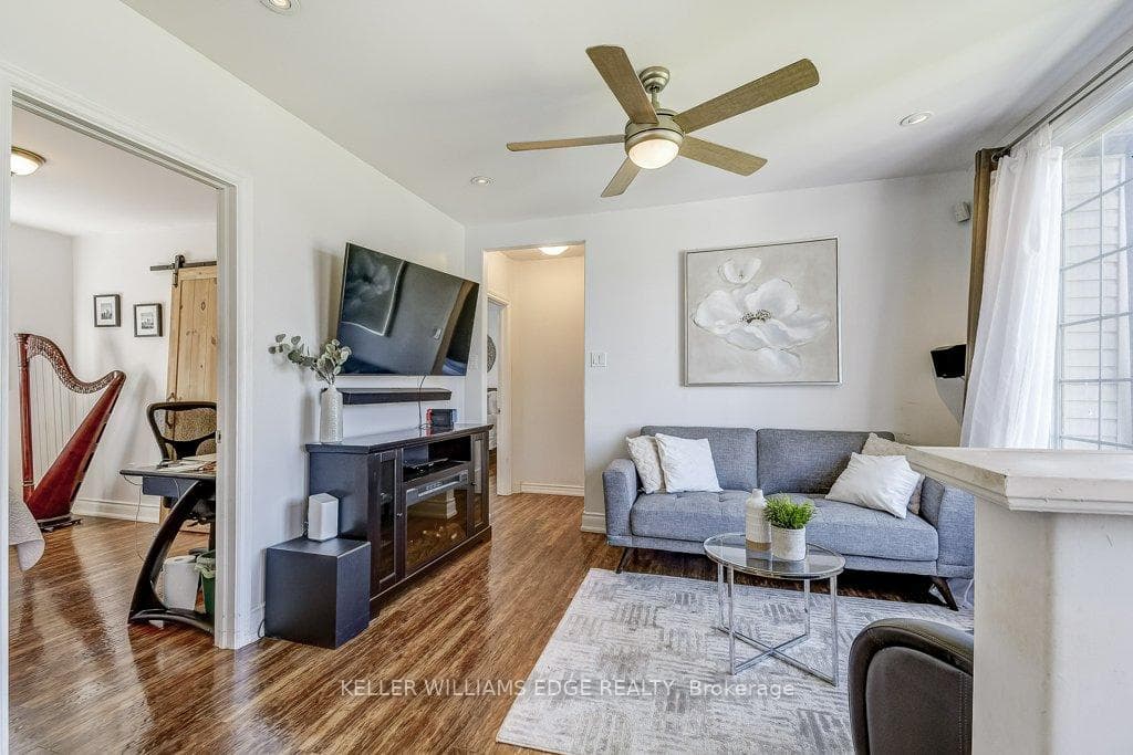 596 Mohawk Road photo 4