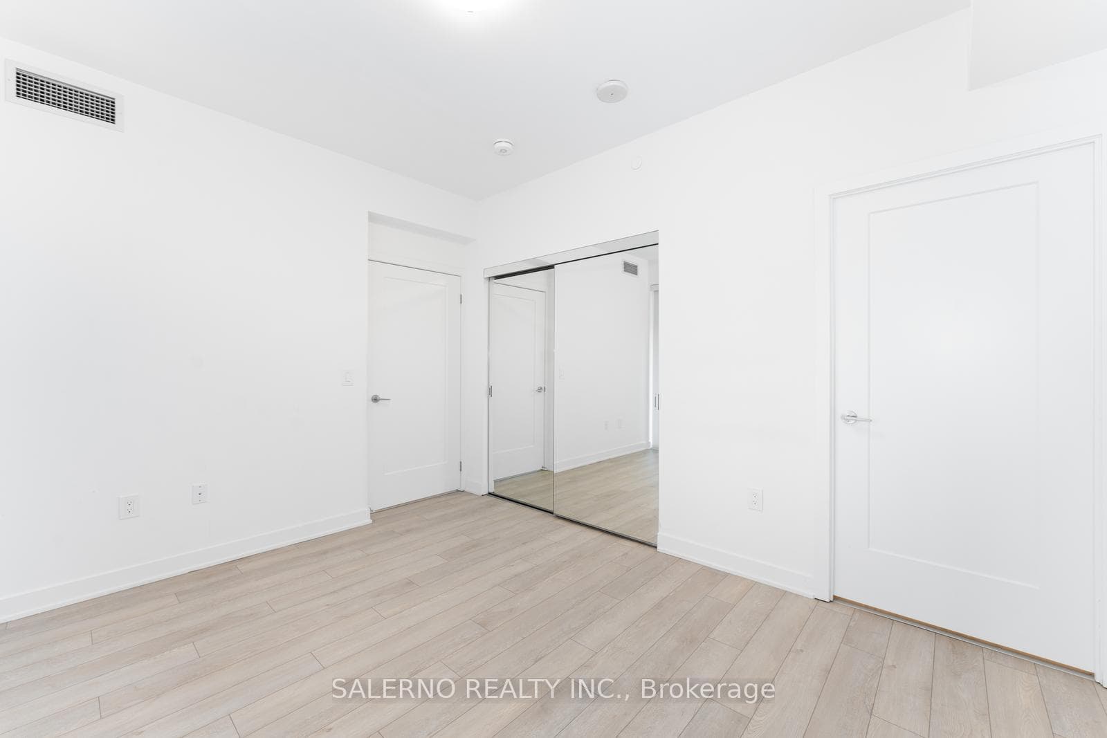 100 Eagle Rock Way Unit 219 photo 28