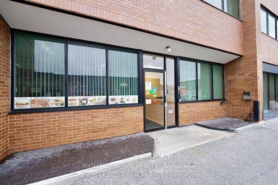 40 Wynford Drive Unit 111 photo 1