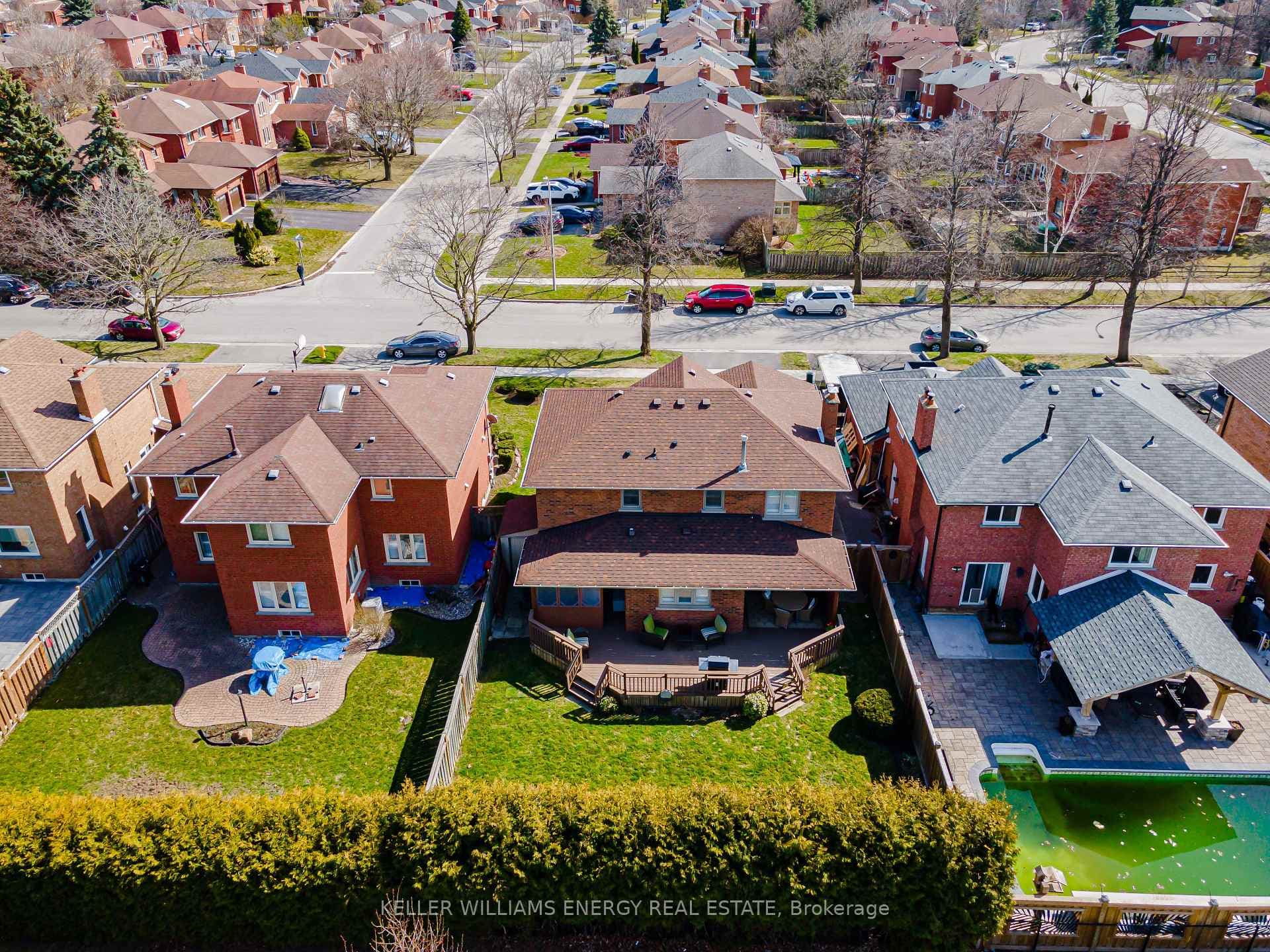73 Ingleborough Drive photo 37