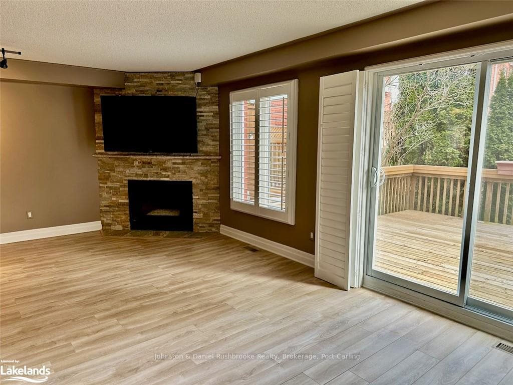 30 SHORELINE Drive photo 5