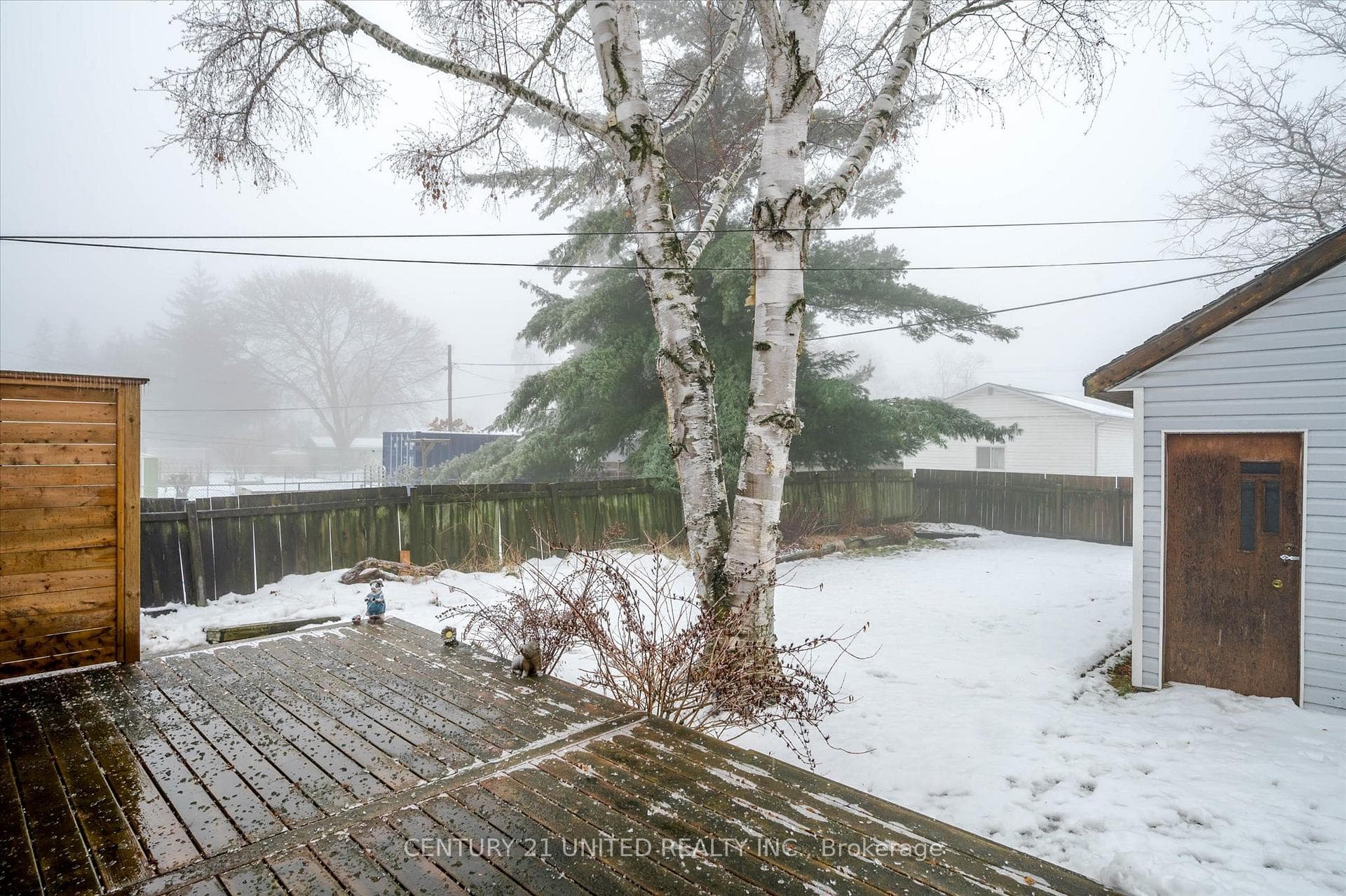 891 Ford Street photo 37
