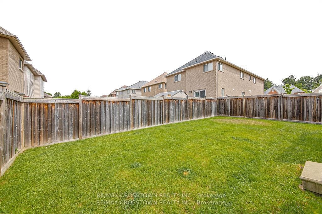 202 Sovereign's Gate photo 19