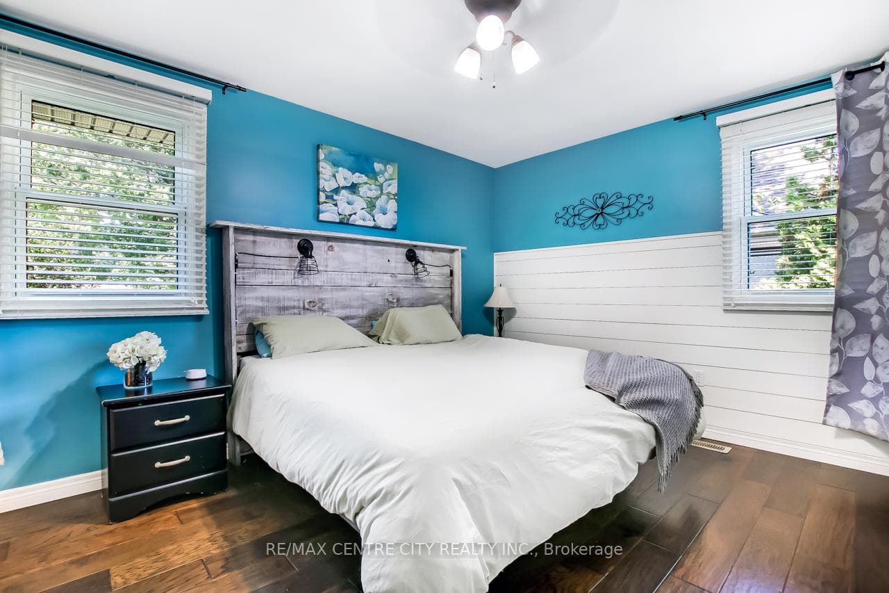 388 Larry Street photo 16