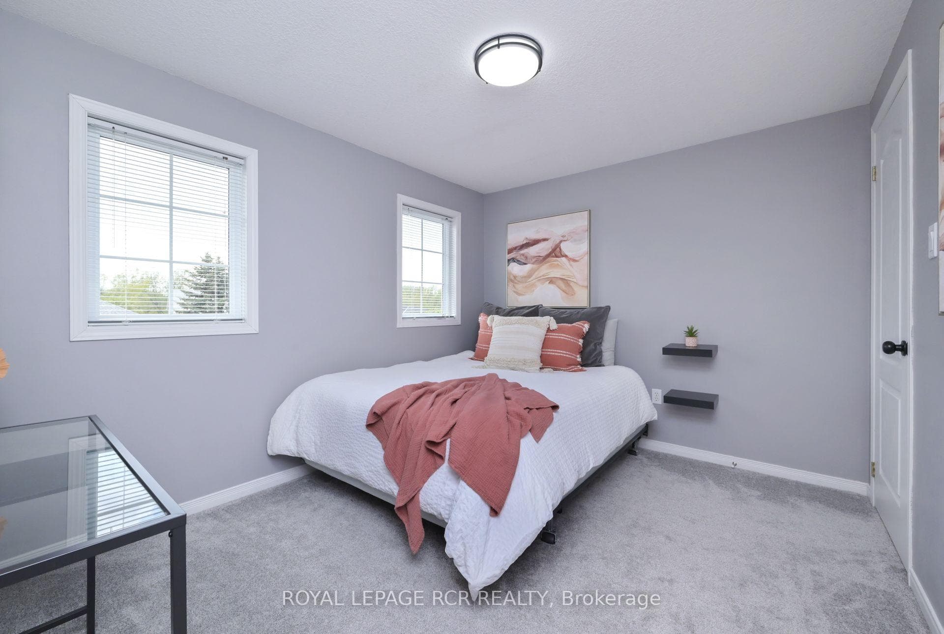 429 Simon Street photo 18