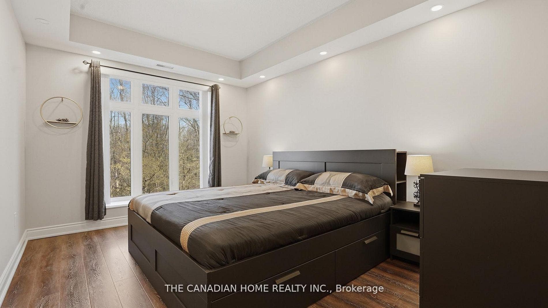 Master Bedroom - King Bed