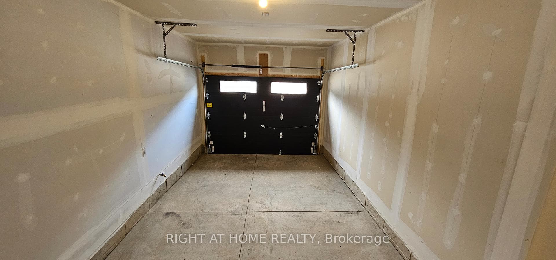 448 Blackburn Drive Unit 1 photo 36