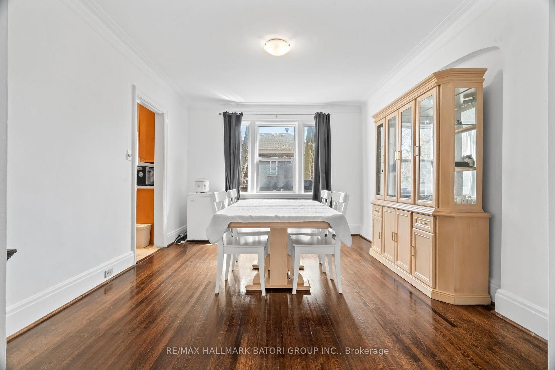 1119 Avenue Road photo 10