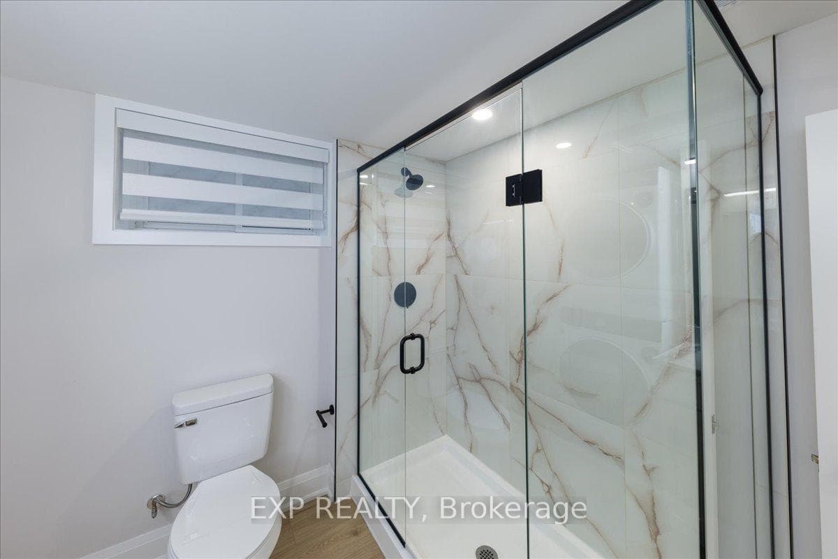 149 Ivon Avenue photo 36